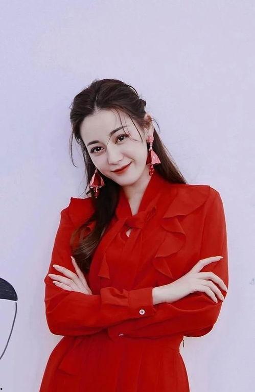 娱乐吃瓜君迪丽热巴,娱乐圈的瓜王,揭秘明星背后的故事 第3张 娱乐吃瓜君迪丽热巴,娱乐圈的瓜王,揭秘明星背后的故事 第3张