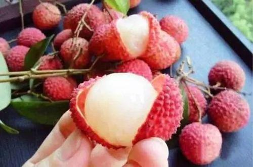 娱乐吃瓜酱荔枝视频,娱乐吃瓜酱带你揭秘娱乐圈幕后故事 第2张 娱乐吃瓜酱荔枝视频,娱乐吃瓜酱带你揭秘娱乐圈幕后故事 第2张